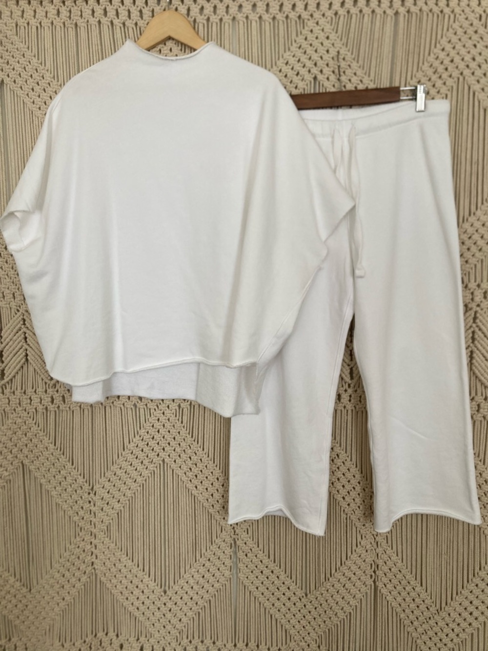 Frank and Eileen Sweat Set Travel Set